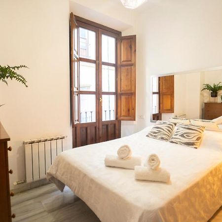 Bonito Y Acogedor Apartamento Pleno Centro Junto Catedral غرناطة المظهر الخارجي الصورة